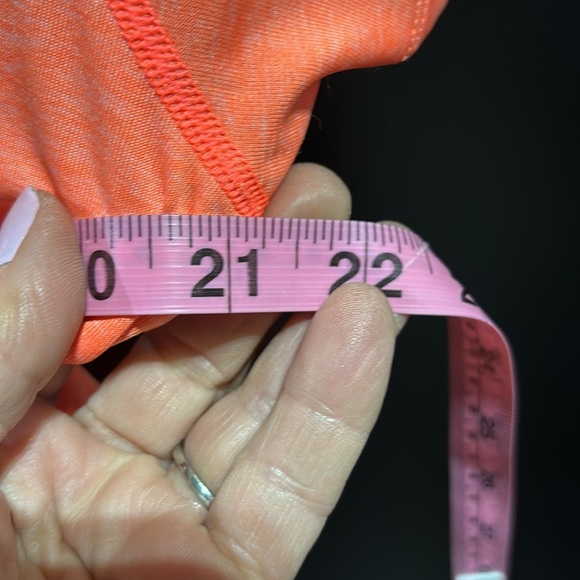 The North Face Athletic scoop neck, soft stretch,logo graphic T, summer,everyday - Picture 7 of 9